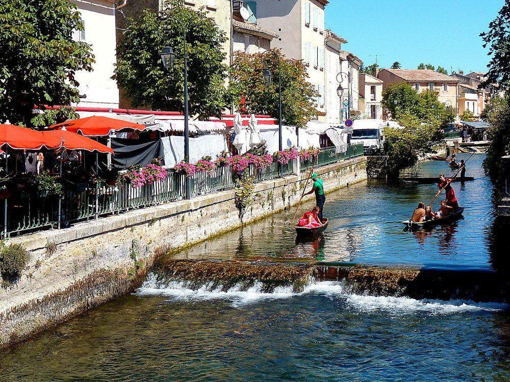 Studio De Charme Avec Sa Terrasse En Plein Coeur De Ville LʼIsle-sur-la-Sorgue Zewnętrze zdjęcie